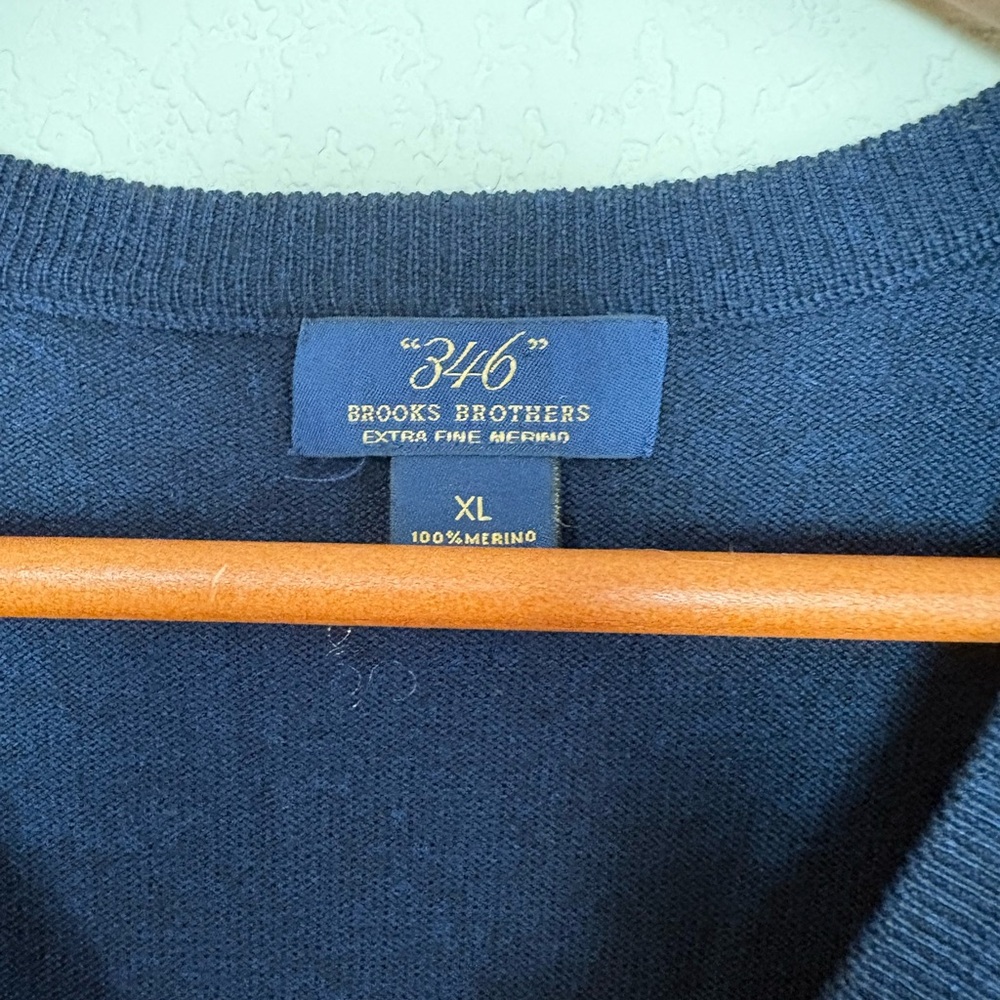 Brooks Brothers Merino Wool Navy & Burgundy V-Neck Herringbone Sweater Size XL - Picture 14 of 15